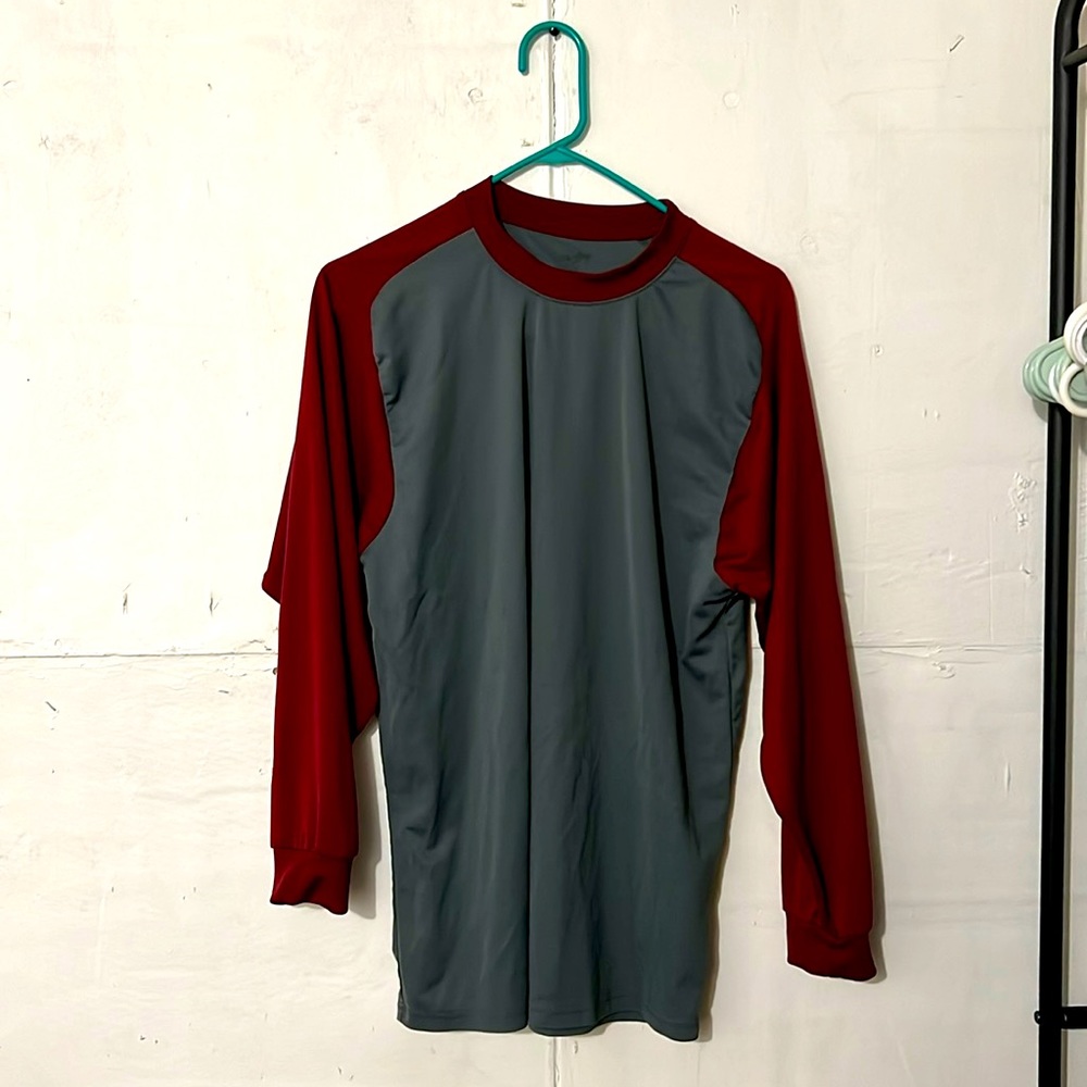 Rawlings, long sleeve large cardinal gray